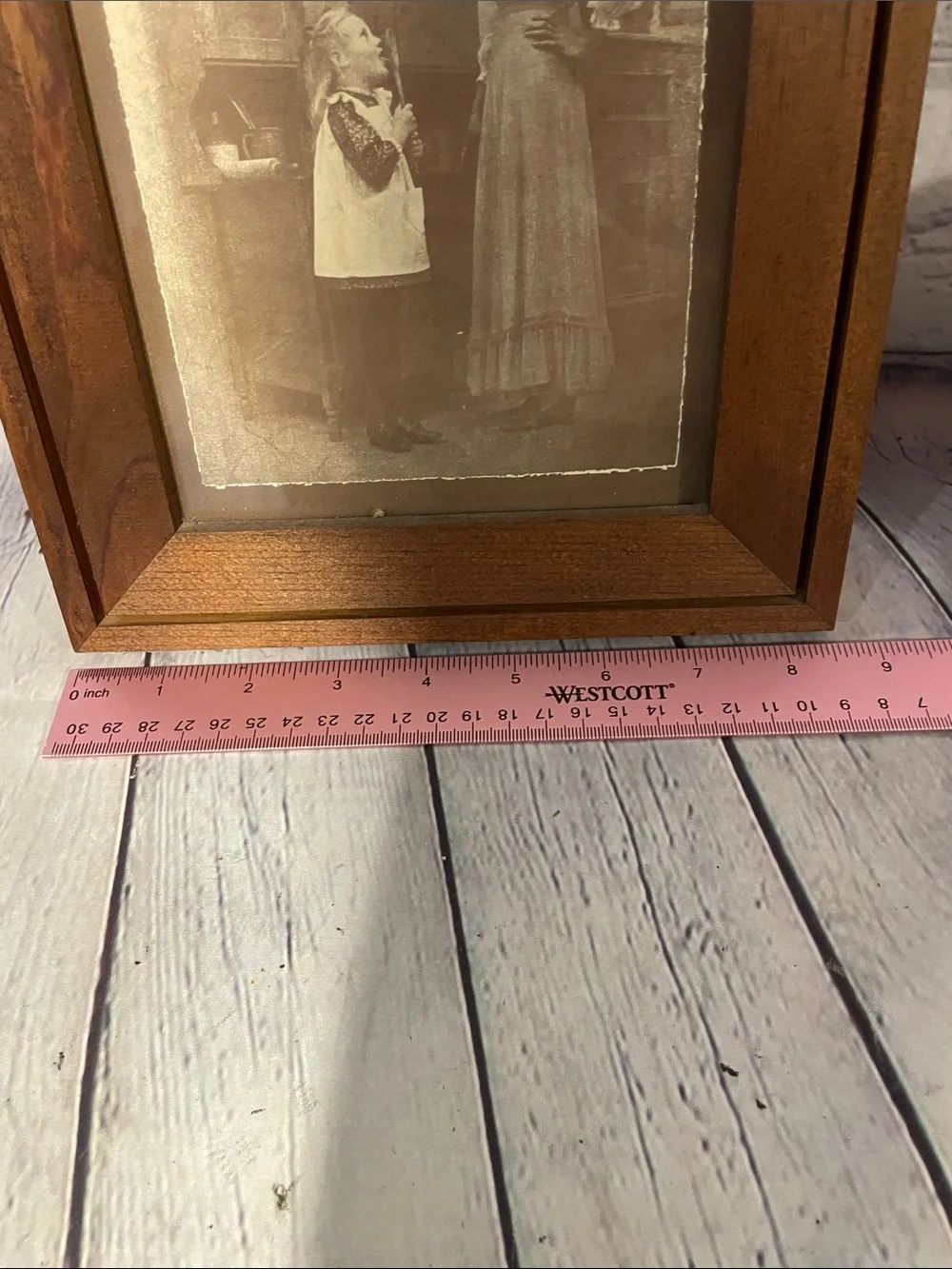 Wooden Picture Frame in Warm Brown - Classic Home Accent
